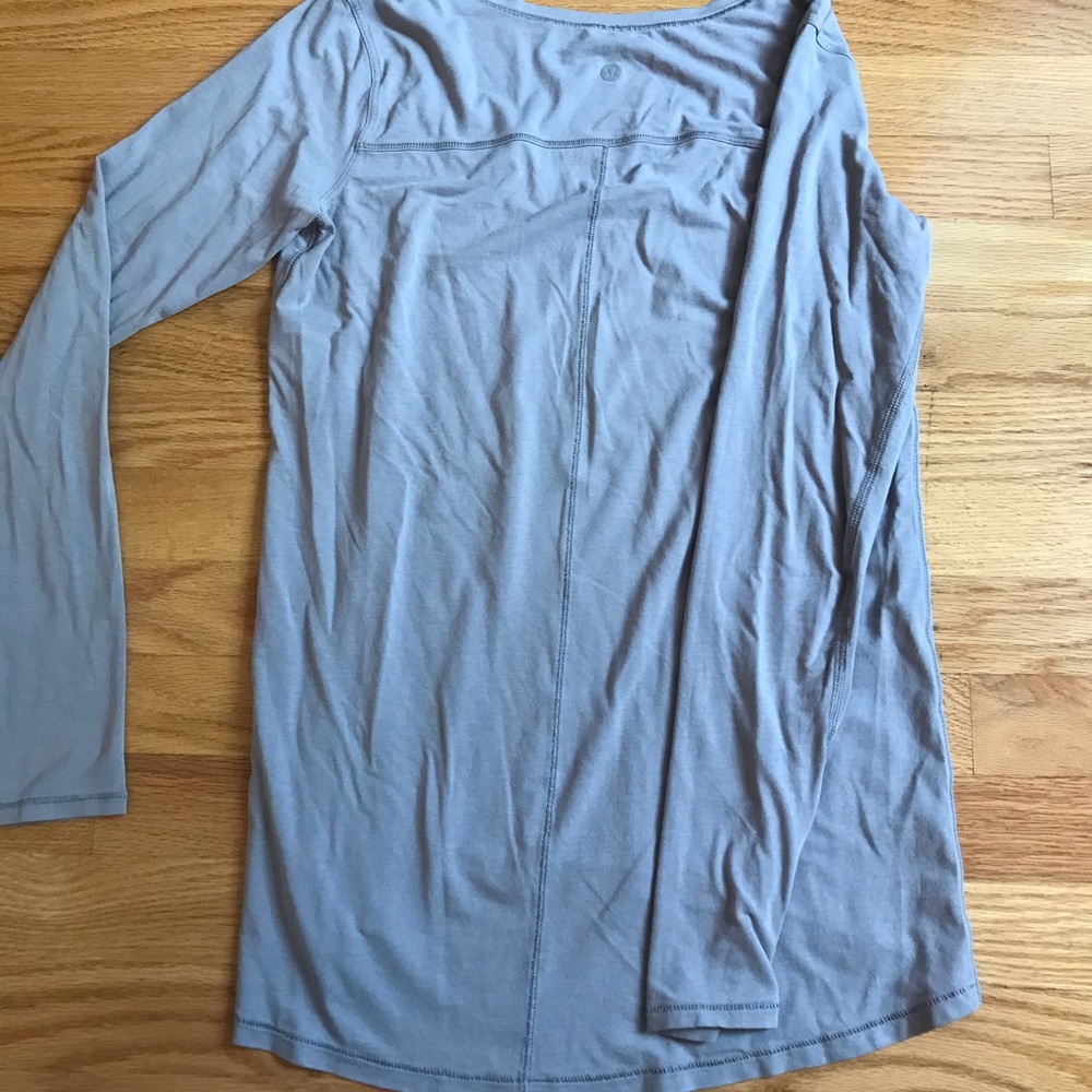 Lululemon top